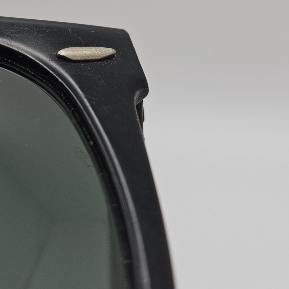 Vintage Ray-Ban B&L Wayfarer sunglasses L2008 - Picture 10 of 13